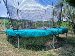 Trampoline
