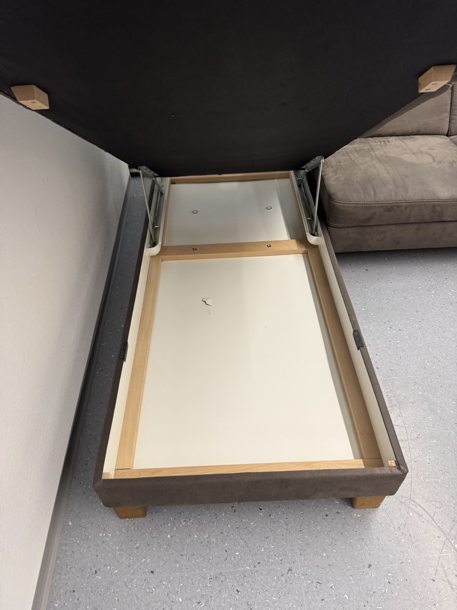 Divani: Ecksofa mit Schlaffunktion braun – Usato da Wetzikon ZH venduto da philippe_22 2