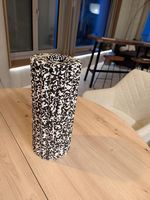 Faszienrolle (wie Black Roll) mit Rillenstruktur