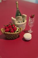Erdbeeren und Champagner für Puppenhaus/Puppenstube