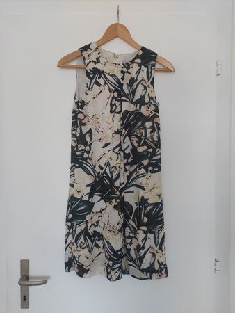 Elegantes Kleid Blumenmuster Grösse 34 H&M