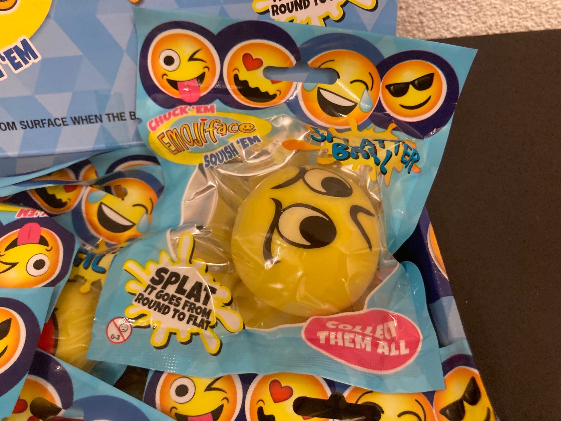 Giocattoli: Emoji  Splatter Bälle, Display mit 12 Stück – Nuovo e nell'imballaggio originale da Neuenhof venduto da jorogo 1