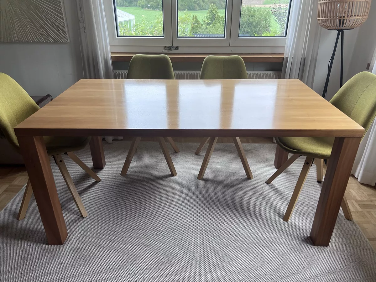 Tavoli: Holztisch 1.60m – Usato da Hettlingen venduto da sauelo 1