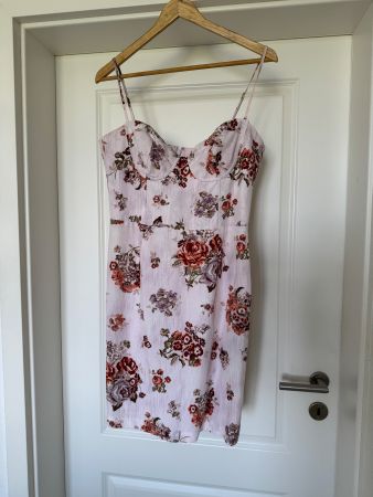 Sublime robe à fleurs rose Brock Colection X H&M