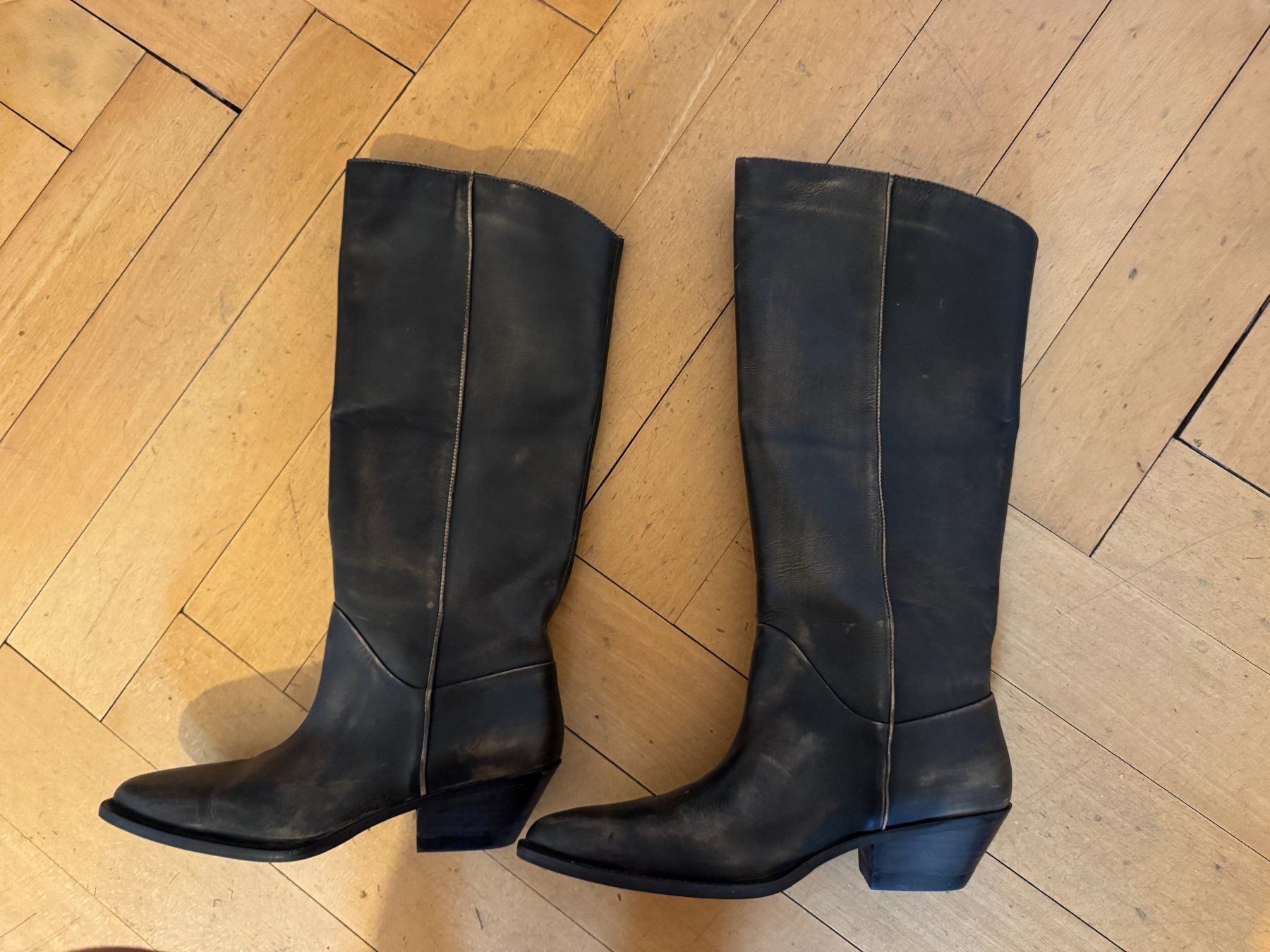 Mango Damenschuhe: Boots – Neu (gemäss Beschreibung) aus Zollikon von lui_gqg9 1