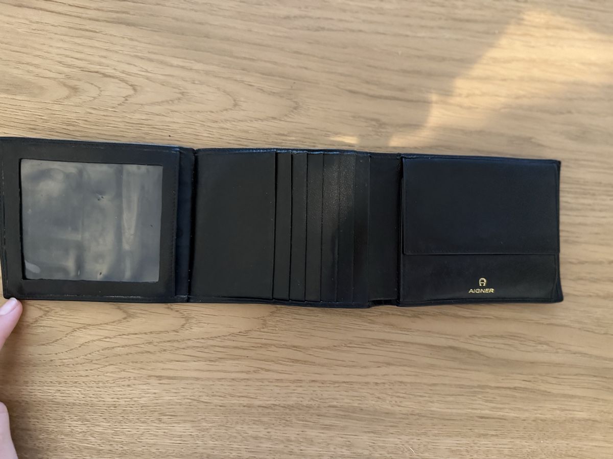 Aigner Brieftaschen: Aigner Portemonnaie Leder Schwarz – Gebraucht aus Bülach von tamara1301 2
