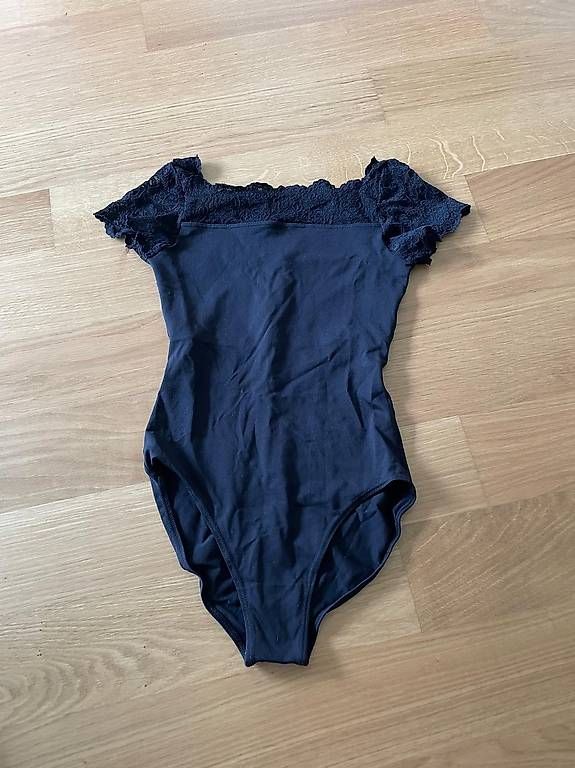 Leibchen & Hosen: Ballettbody Gr. S – Neu und originalverpackt aus Bern von Spabbeli