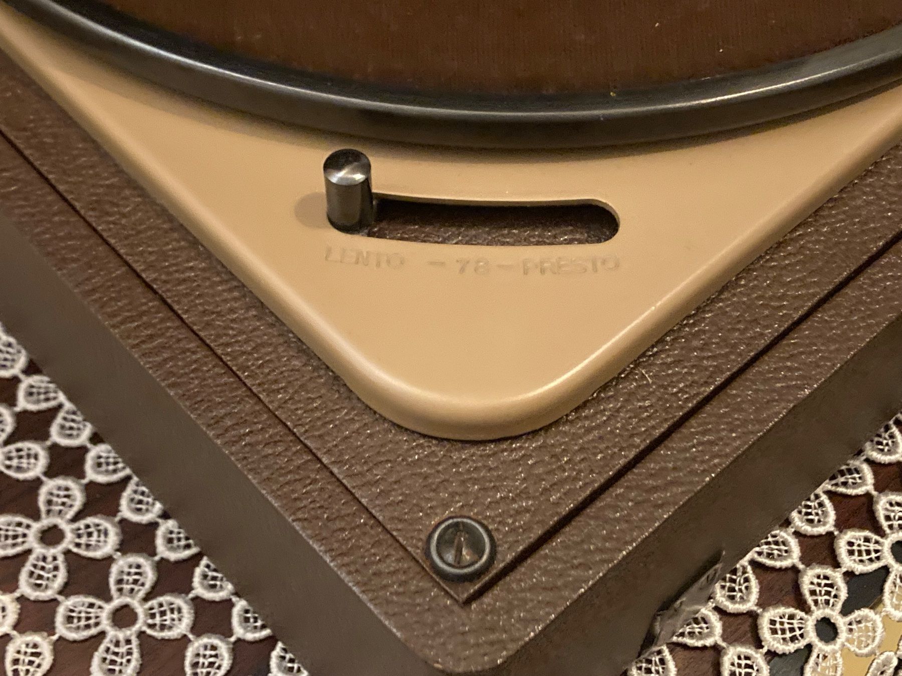 Thorens Giradischi: Thorens grammophon . – Usato da Zürich venduto da HiFiAtelier 4