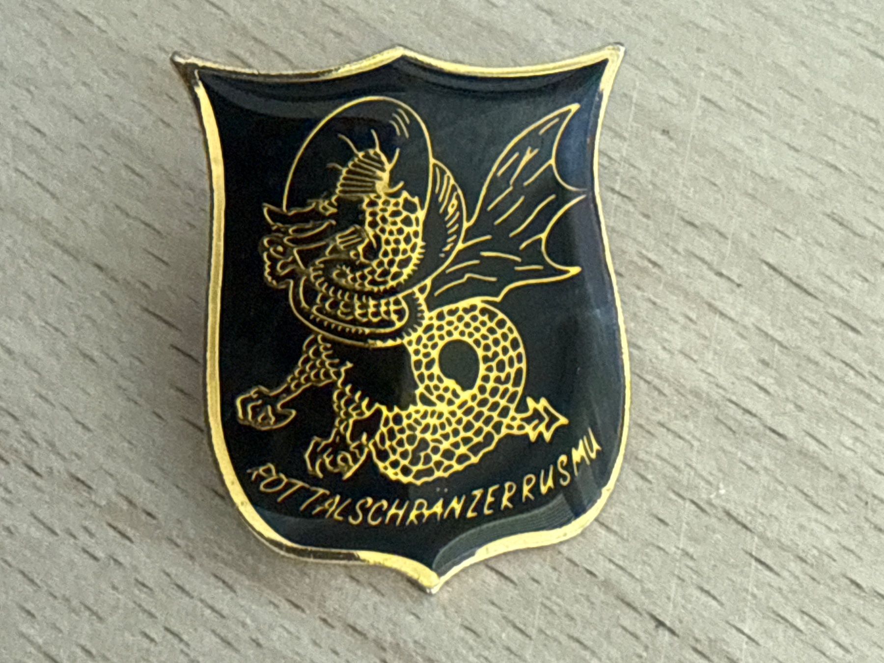Placchette & Badge: Pin Rottalschränzerusmu – Usato da Glattbrugg venduto da Schweigmatt
