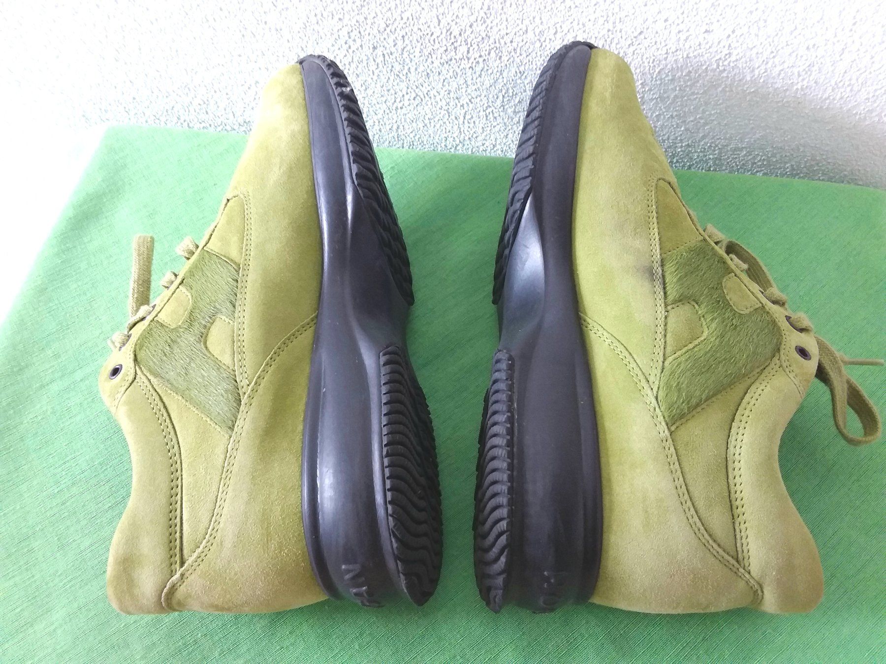 Hogan Scarpe da donna: HOGAN Interactive Sneakers, Gr 38,5 – Usato da Uitikon Waldegg venduto da Risibisi7 1