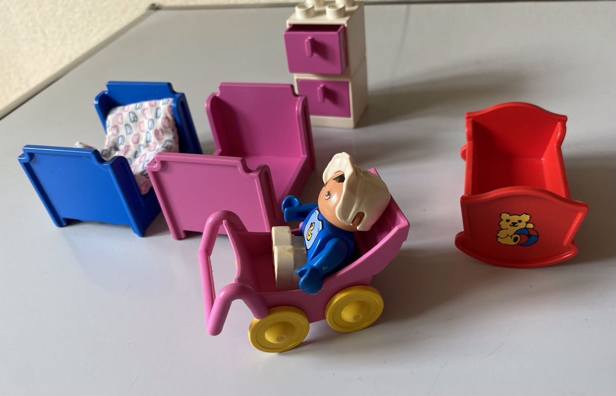 Lego Spielzeuge: Lego Puppenhaus und Möbel – Neu (gemäss Beschreibung) aus Rabius von nel_5rvc 6