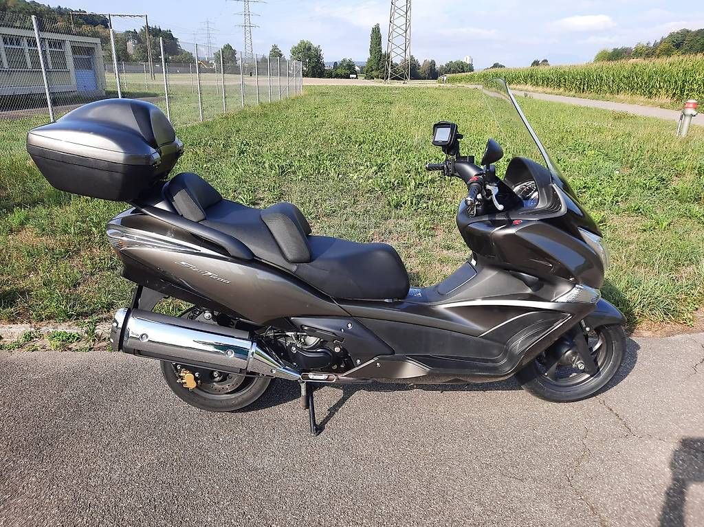 Honda Strada: Honda FJS Silver Wing Roller – Usato da Oftringen venduto da ritabert
