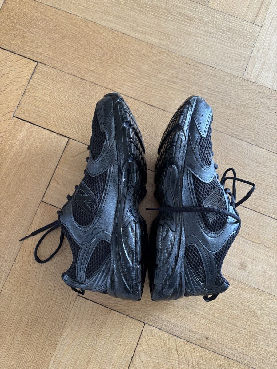 New Balance Scarpe da uomo: New Balance 530 taille EU 42 – Usato da Lausanne venduto da marinemtr 1