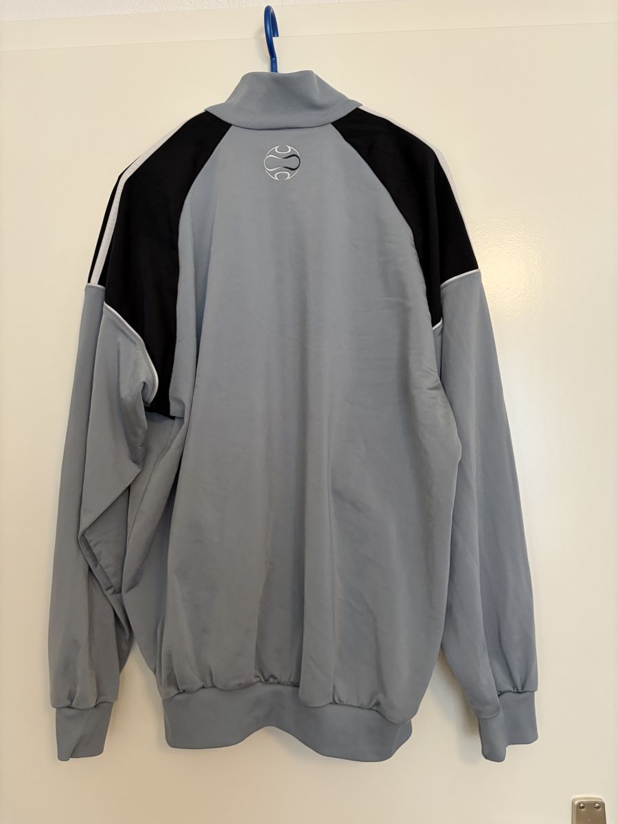 Adidas Giacche: Adidas Trainingsjacke – Usato da Fribourg venduto da ann_f6js 1