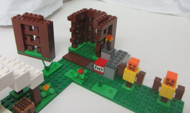 Lego Kit di costruzioni: LEGO Minecraft 21159 " The Pillager Outpost " – Usato da Kreuzlingen venduto da Han-Solo-68 4