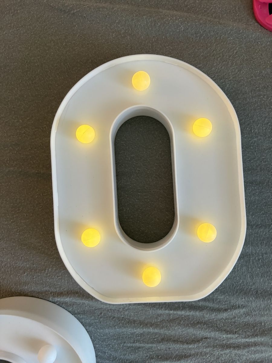 Toutes les décorations: LED Zahlen 2 und 0 – D'occasion à Frick par Lipstik 2