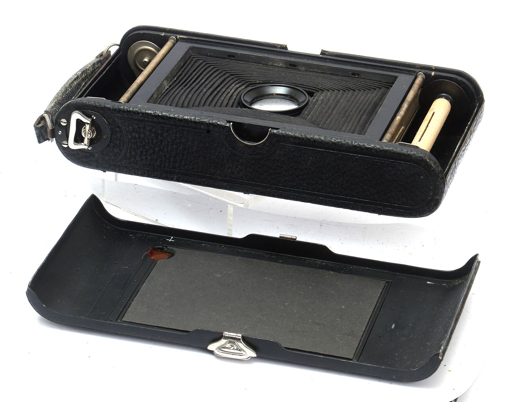 Fotocamera: gr. ICA Klappkamera mit Dominar 15cm 4.5 – Usato da Bubendorf venduto da zimmers_creativteam 5
