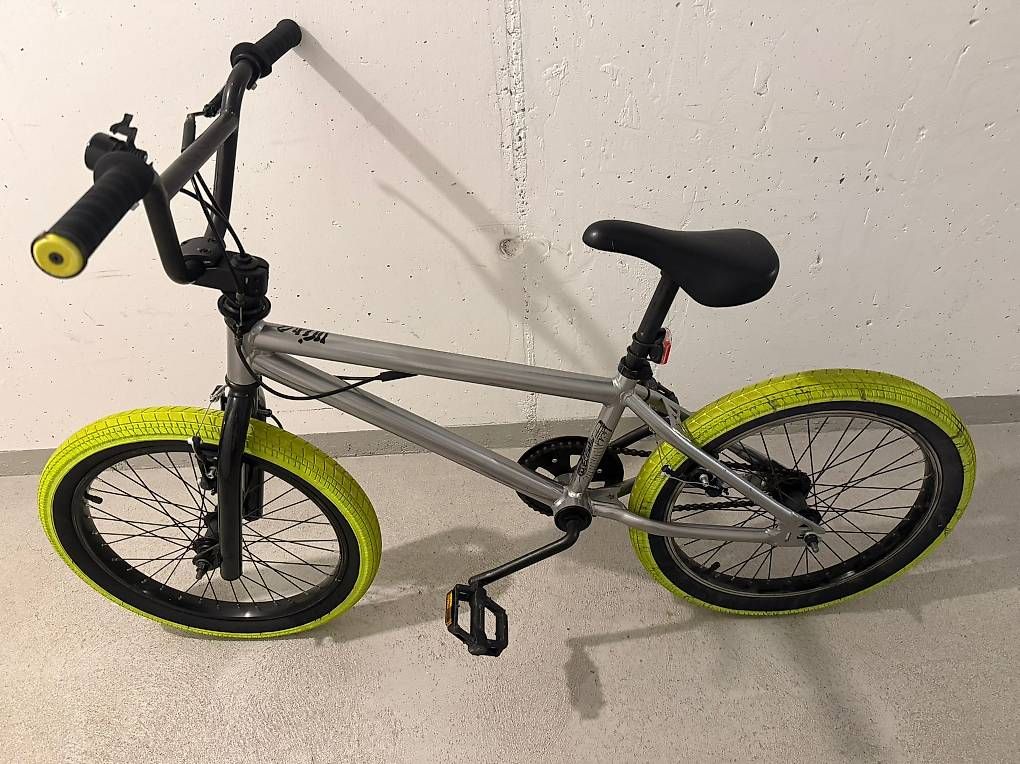 Mini Bikes: 20 Zoll BMX Freestyle – Gebraucht aus Engelburg von Suneschii2005 1