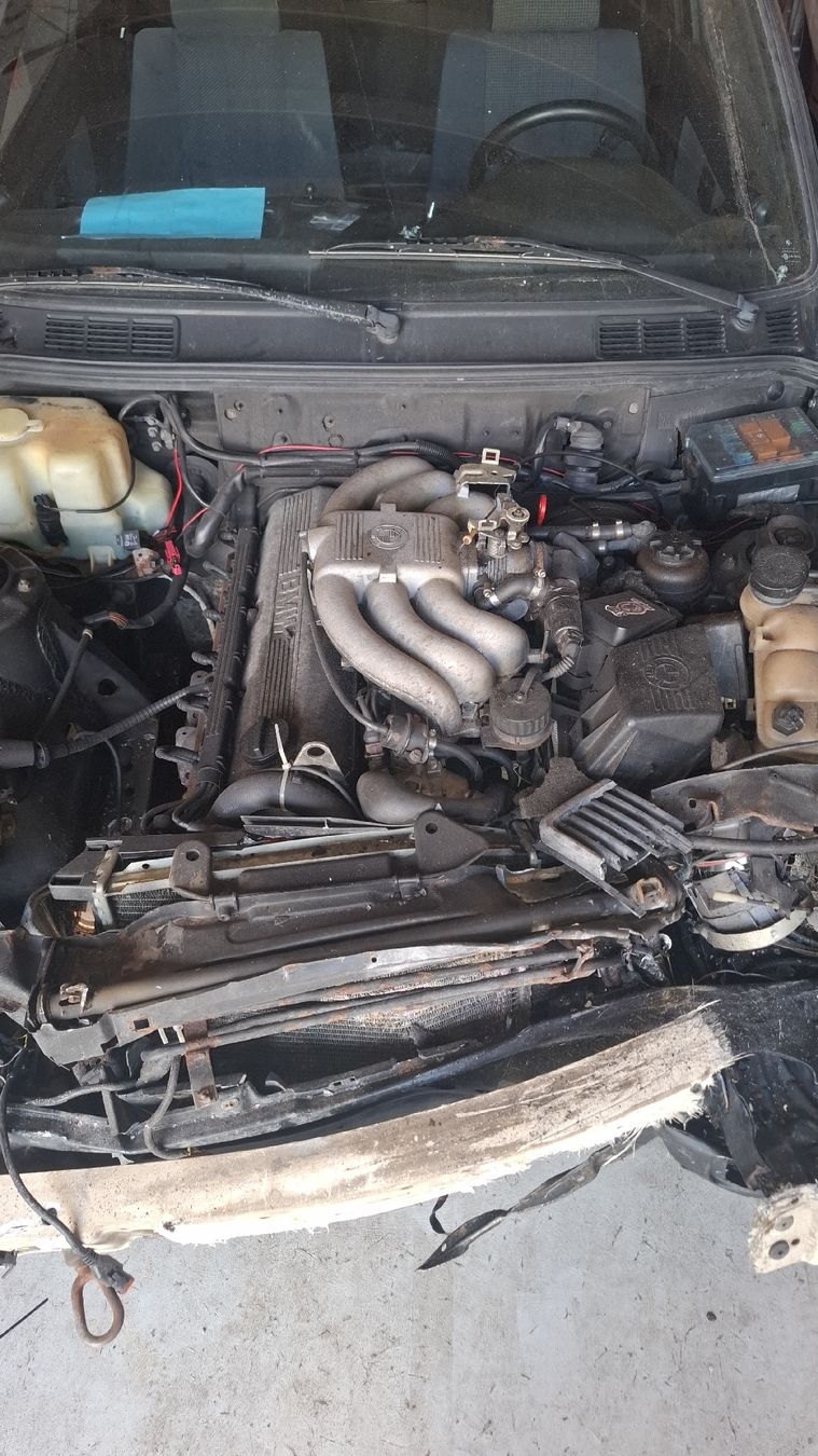 Automobili: BMW E30 325ix Coupe Unfall – Difettoso da Muotathal venduto da E30jaekel 3