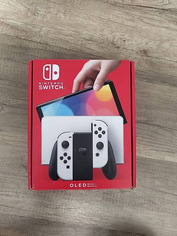 Console: Nintendo Switch OLED + 8 jeux dont Ring Fit + accessoires – Usato da Lully VD venduto da hor_b2m8