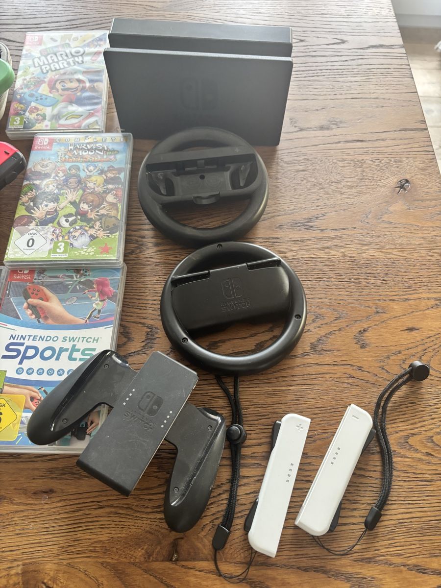 Nintendo Konsolen: Nintendo Switch mit 9 Spielen – Gebraucht aus Inwil von Seli_Schnellfuss 1