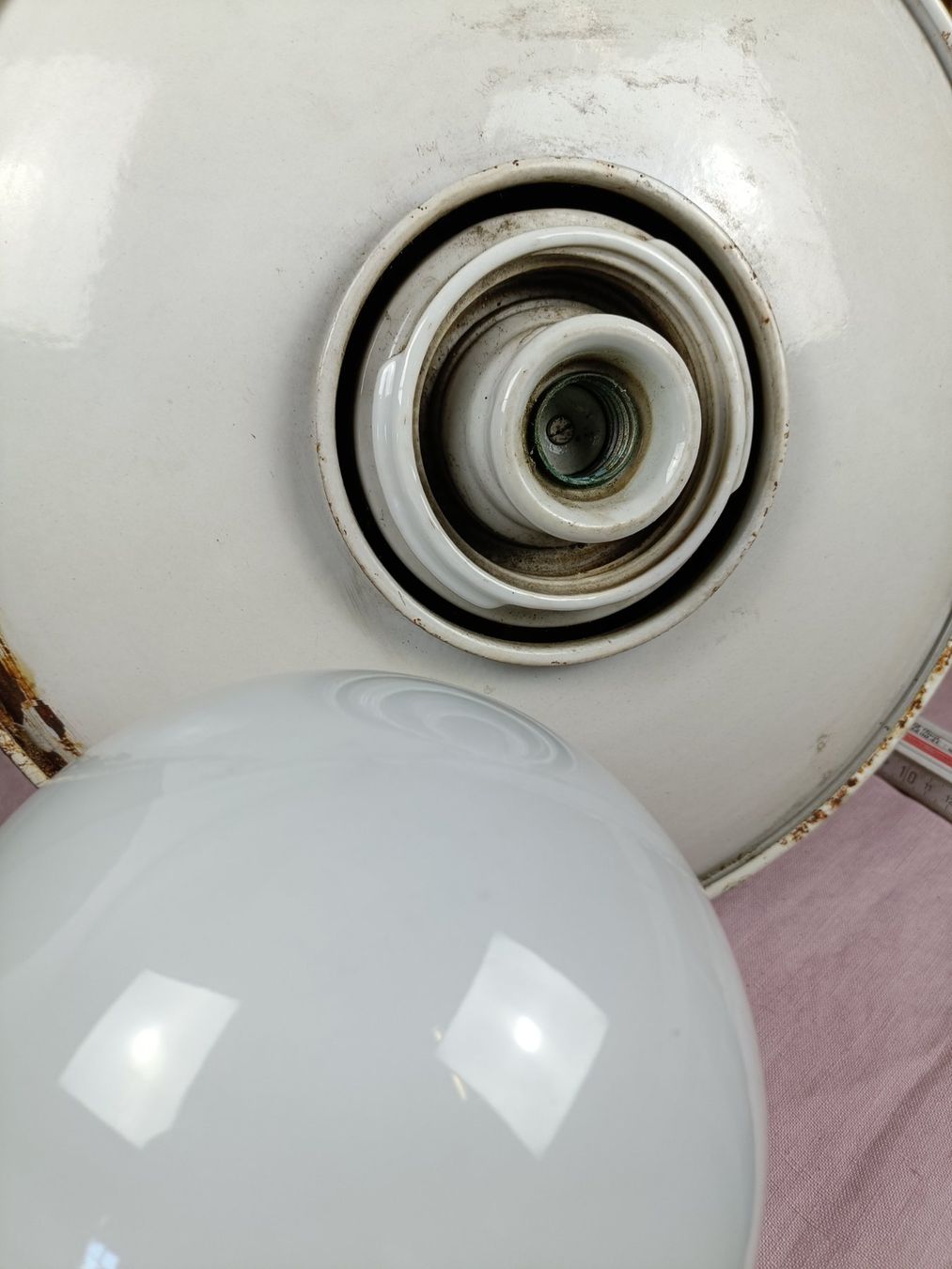 Kronleuchter & Deckenlampen: Deckenlampen 20-30er.J. – Gebraucht aus Köniz von Brockenreich 2