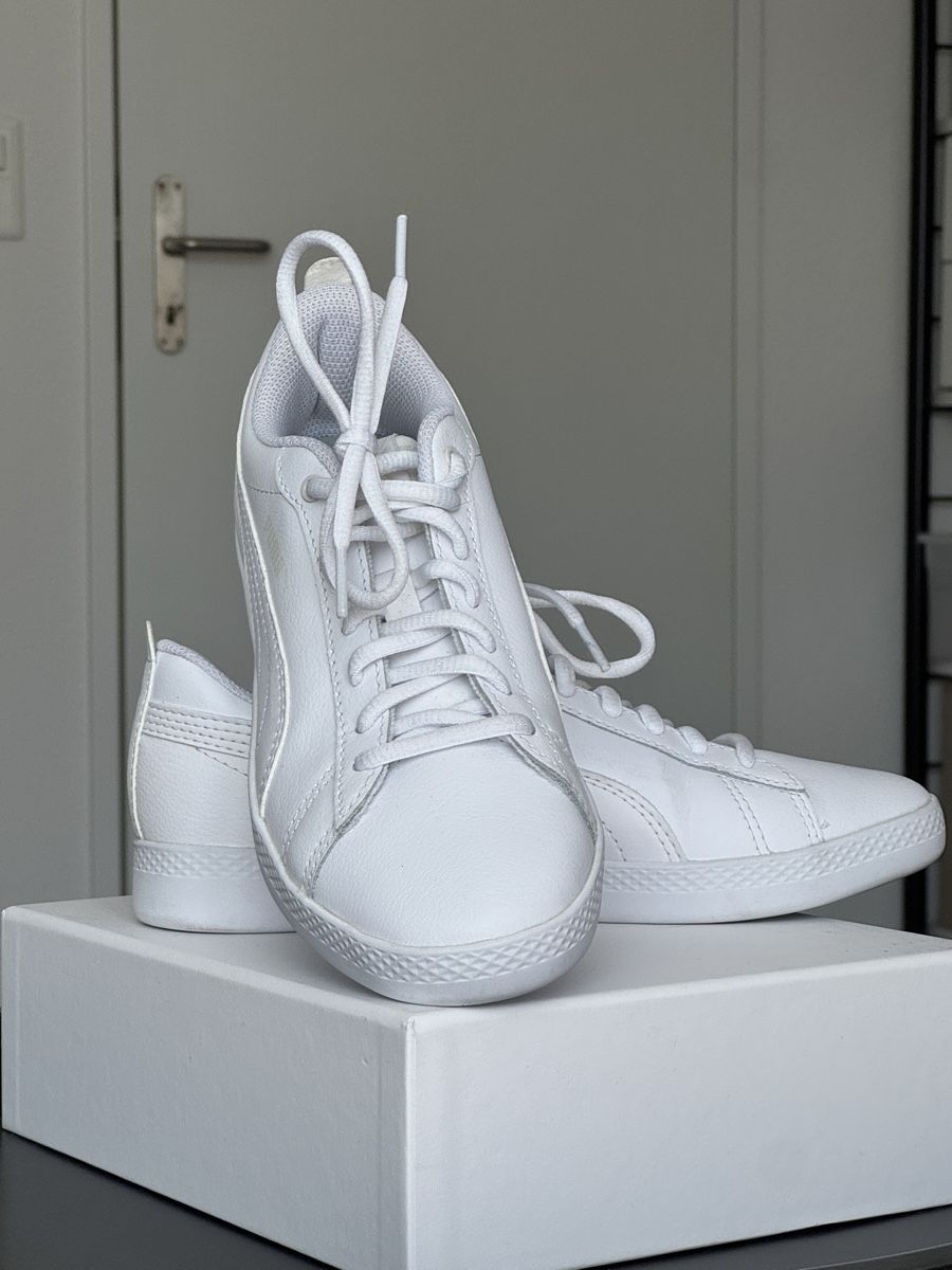 Scarpe da donna: Puma Sneaker (mit SoftFoam Sohle) – Nuovo (secondo la descrizione) da Regensdorf venduto da angie2810