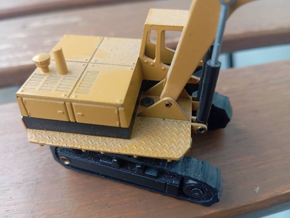 Modellini d'auto: NZG No 143 Bagger Made in Western Germany – Usato da Basel venduto da Petergunn