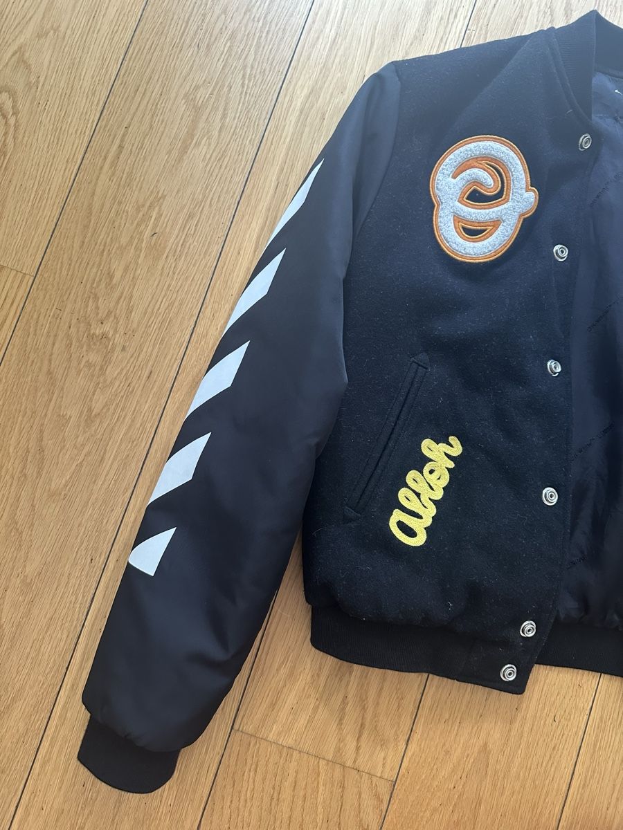 Off-White Jacken: Off-white jacket – Gebraucht aus Geneve von iri_dr5s 1