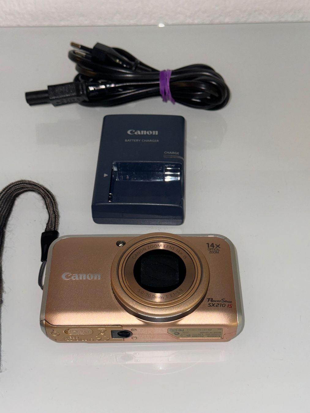 Canon Appareil photo: Canon PowerShot  SX 210 IS – D'occasion à Therwil par Radule