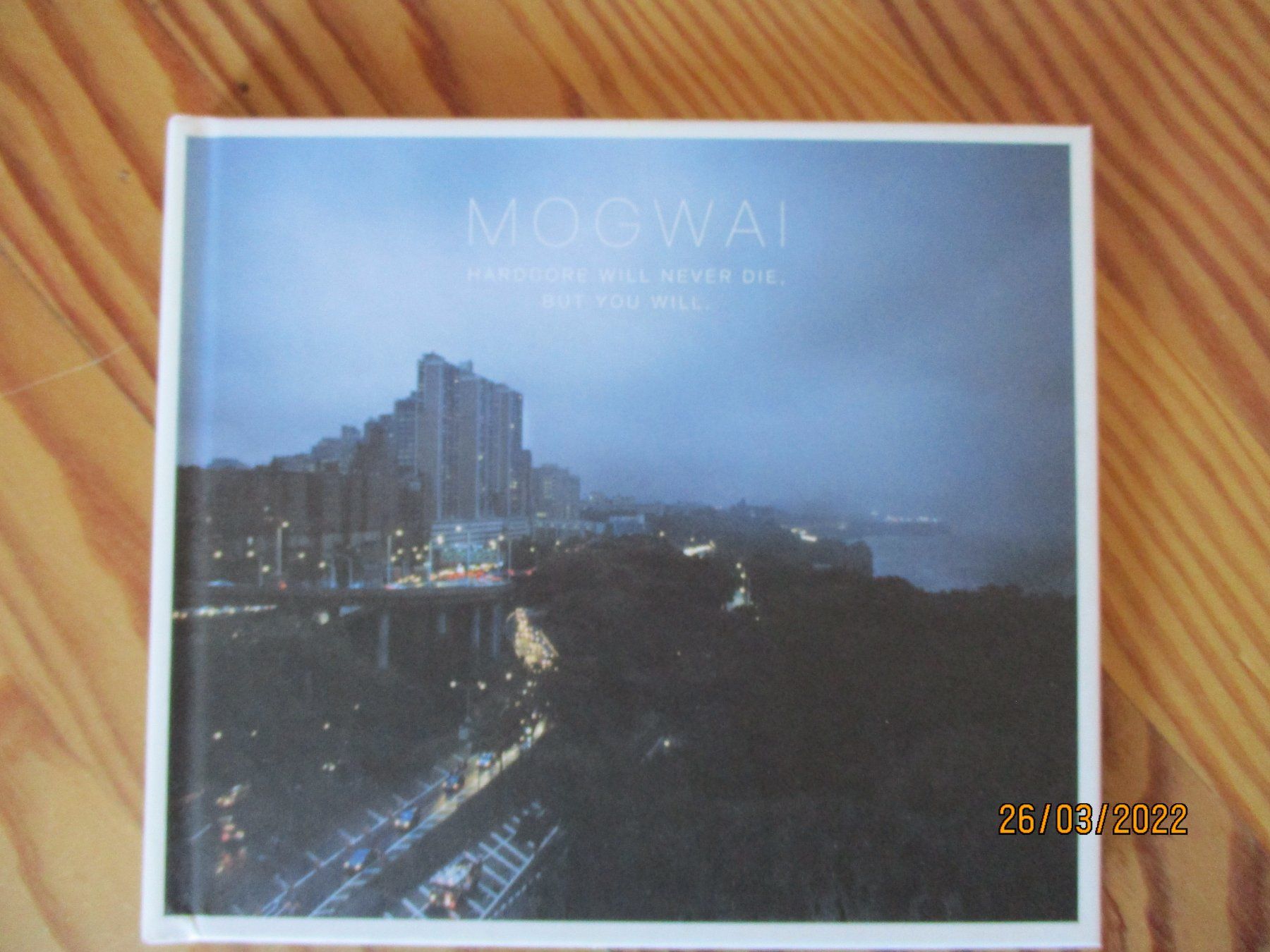 CD: Mogwai --  Hardcore Will Never Die – Usato da Liestal venduto da Disc-Point