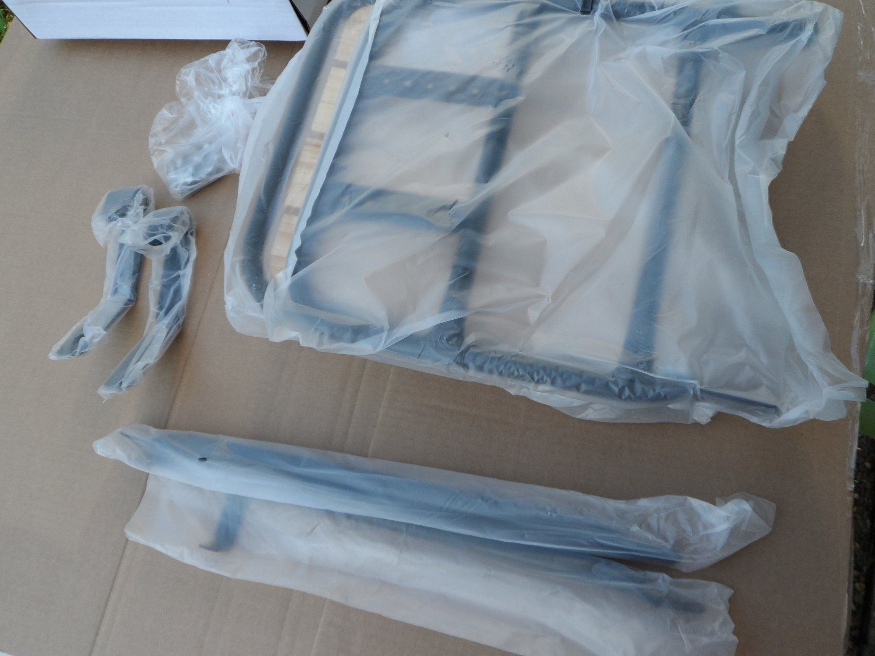 Ersatzteile: 3 X Vorderrad Gepäckträger,Holzfläche – Neu und originalverpackt aus Riehen von tamola67 2