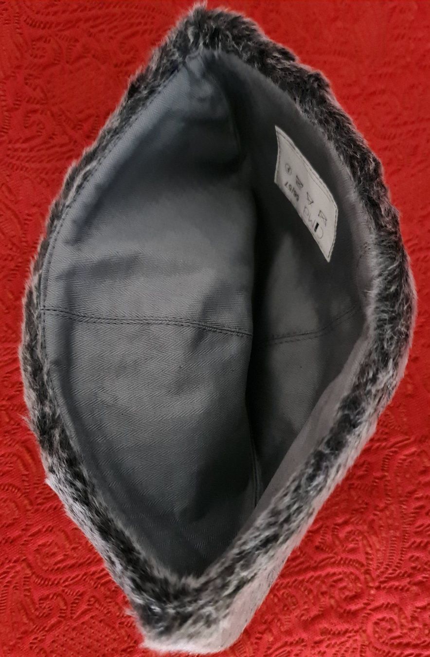 Hüte, Mützen & Caps: Bonnet à Poil / La Poste. – Neu (gemäss Beschreibung) aus Cortaillod von signep 3