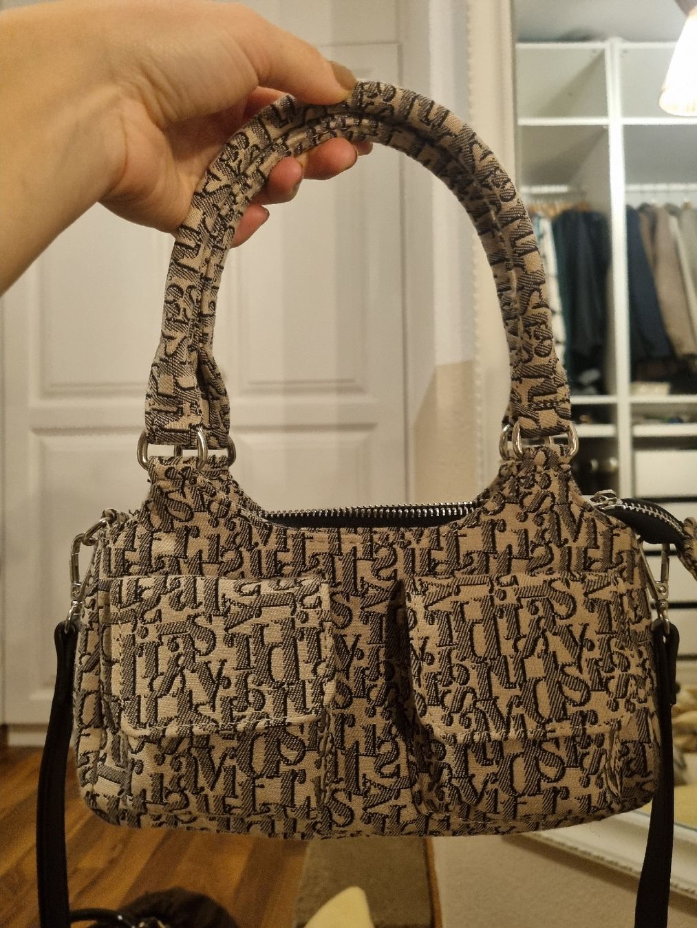 Borse da donna: sac à main stradivarius – Nuovo (secondo la descrizione) da Pont de la morge venduto da tatianar96