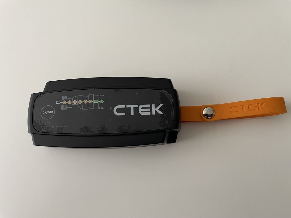 Ctek Caricabatterie: CTEK Powerbank 5000mAh – Nuovo (secondo la descrizione) da Hochdorf venduto da GSantos14