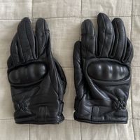 Schwarze Motorradhandschuhe aus Leder (Damen)
