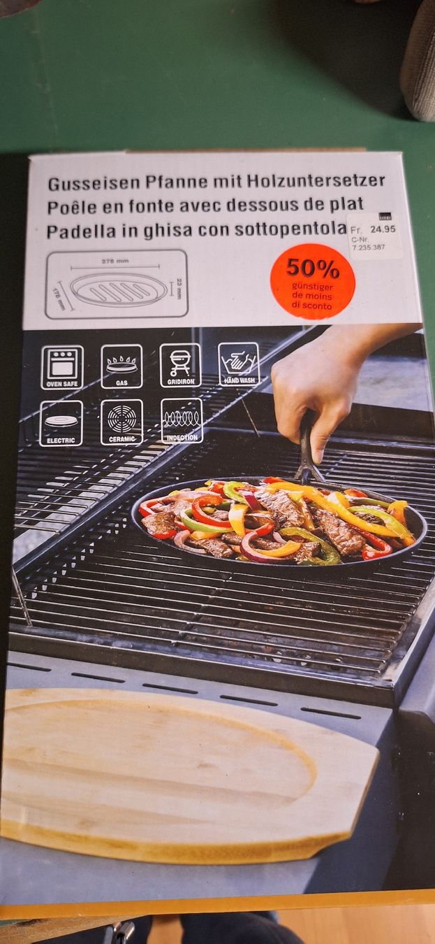 Coop Pfannen: Neue Gusseisenpfanne – Neu und originalverpackt aus Grabs von tschanny