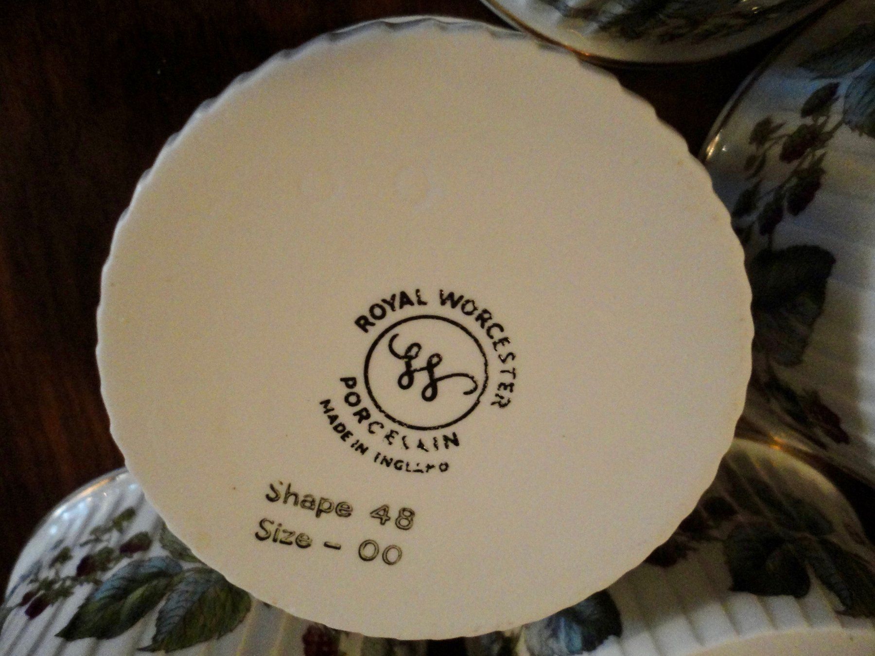 Teglie da forno: 6er Set Auflaufförmchen/Soufflé-Förmchen mit Brombeermuster – Usato da wädenswil venduto da niki20 4