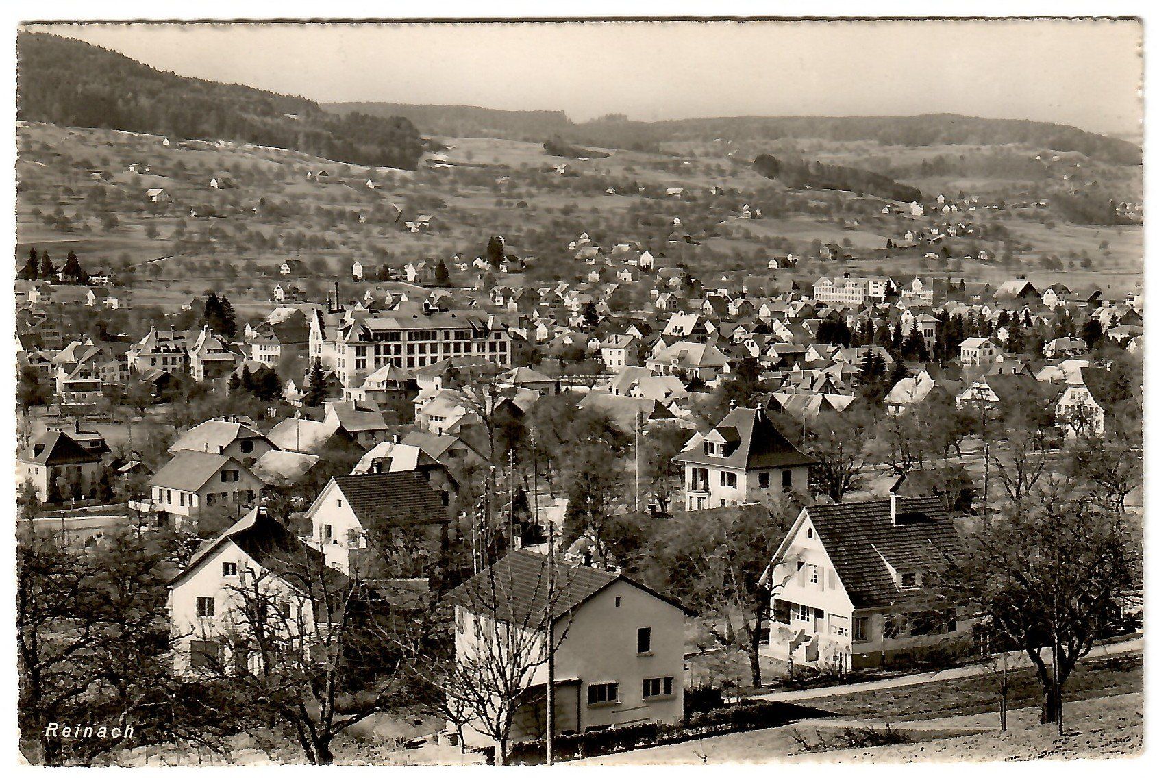 Cartoline postali: Ansichtskarte   Reinach   (Aargau) – Usato da Kerns venduto da etma3