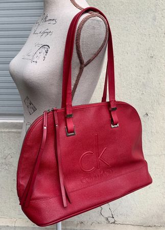 Superbe sac à main CALVIN KLEIN JEANS cuir végan