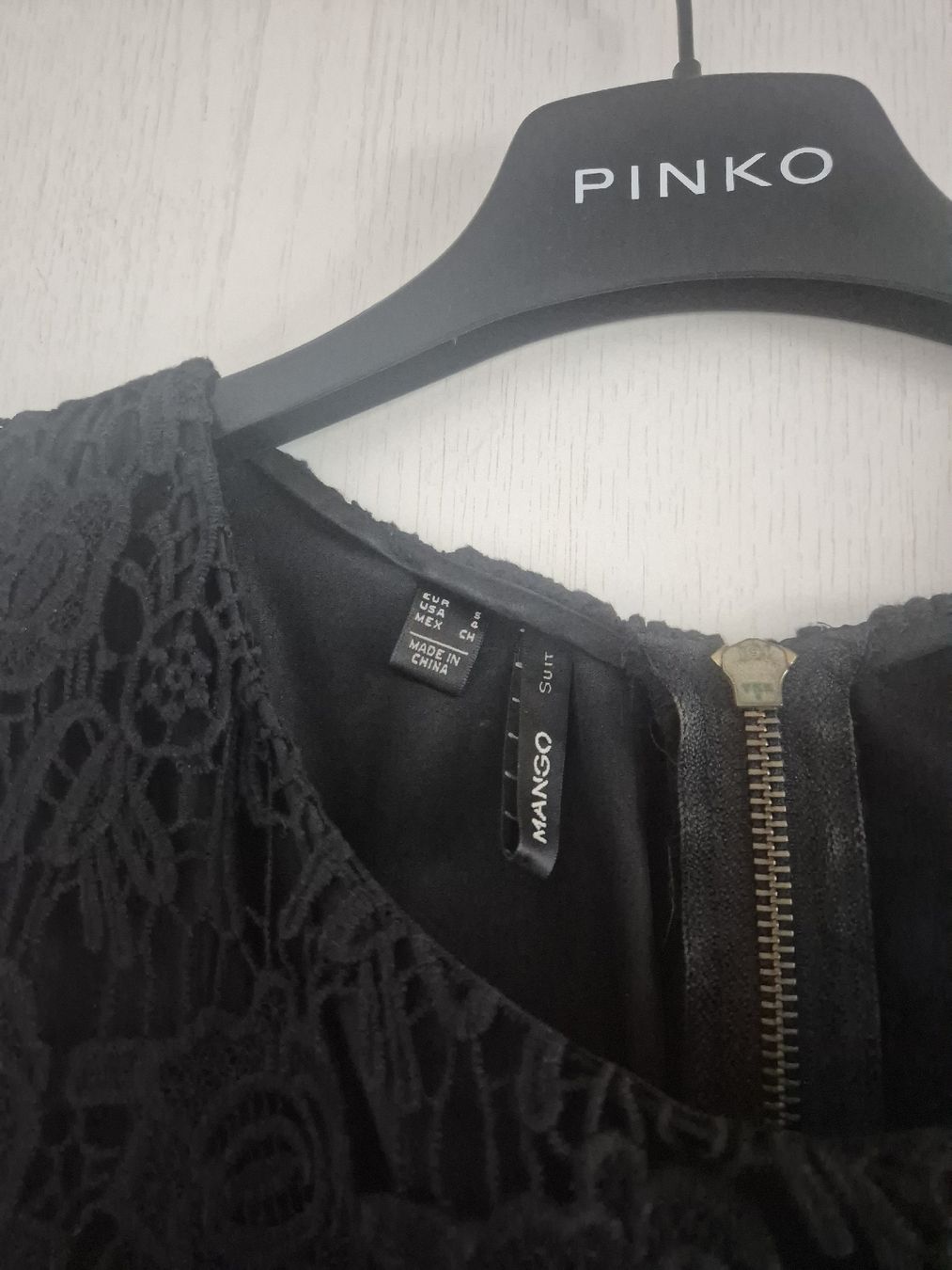 Mango Vestiti: Elegantes Mango Kleid, Schwarz mit Spitzen, Grösse S – Nuovo (secondo la descrizione) da Zürich venduto da Sami78 1