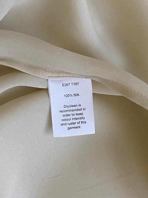 Blusen: Seidenbluse ab CHF 1,- – Gebraucht aus Adligenswil von Propylon 5