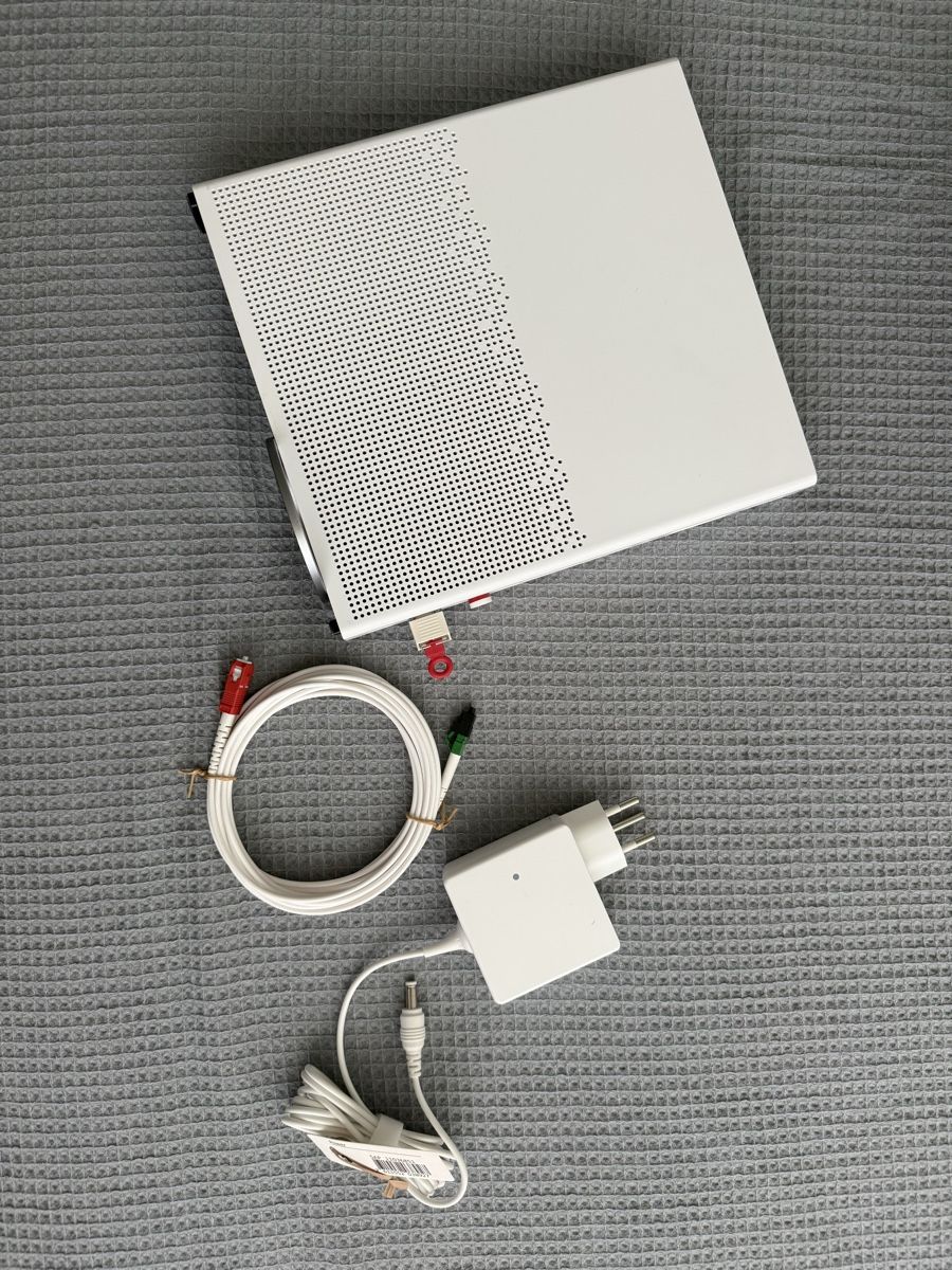 Swisscom Modems & Routeurs: Swisscom Internet Box 3 – D'occasion à Winterthur par Berkay
