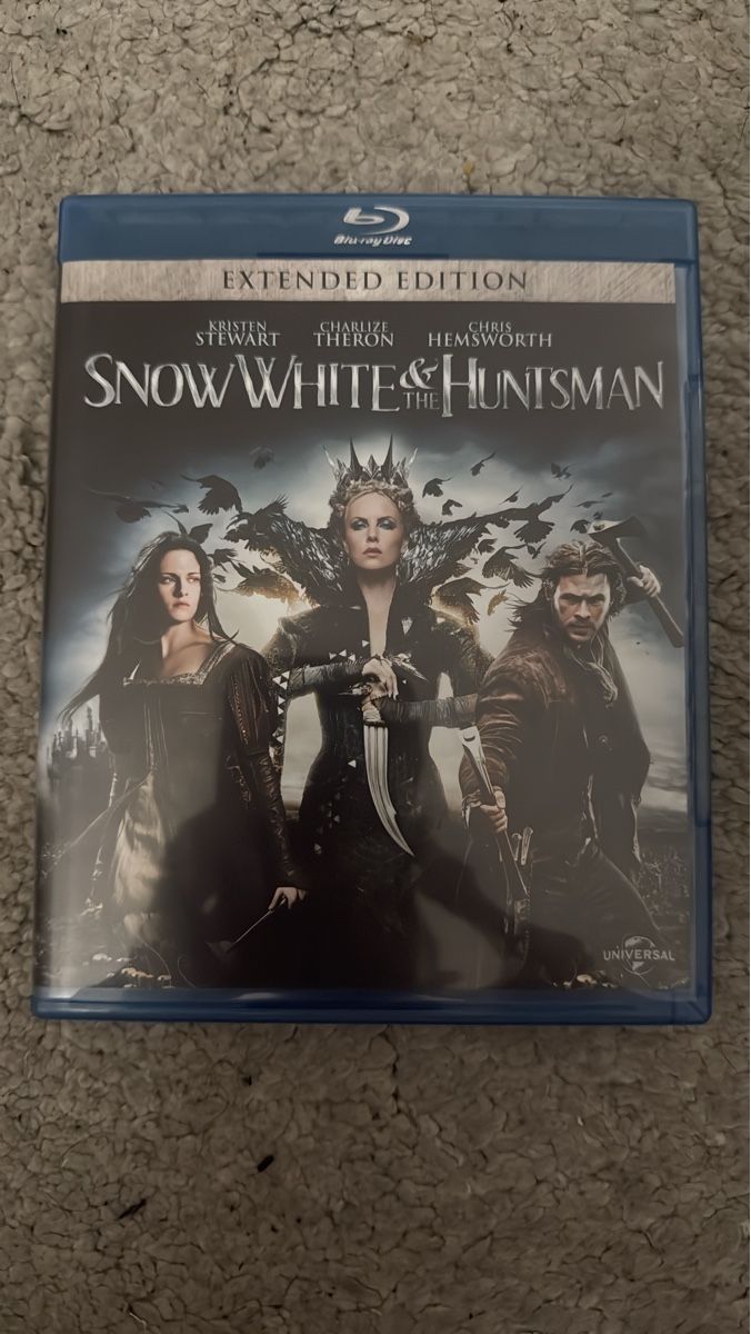 Tutti i DVDs: Snow White & The Huntsman Extended Edition Blu-ray – Nuovo (secondo la descrizione) da Herisau venduto da Pat_Wi88