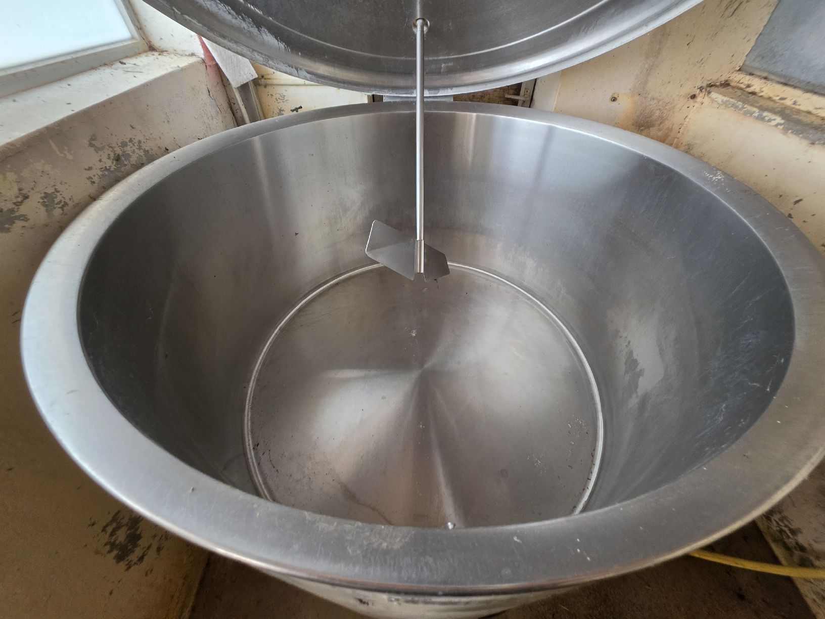 Delaval Tecnica di mungitura: Chromstahl Tank 1400l – Usato da Ruswil venduto da Ra_Al 1