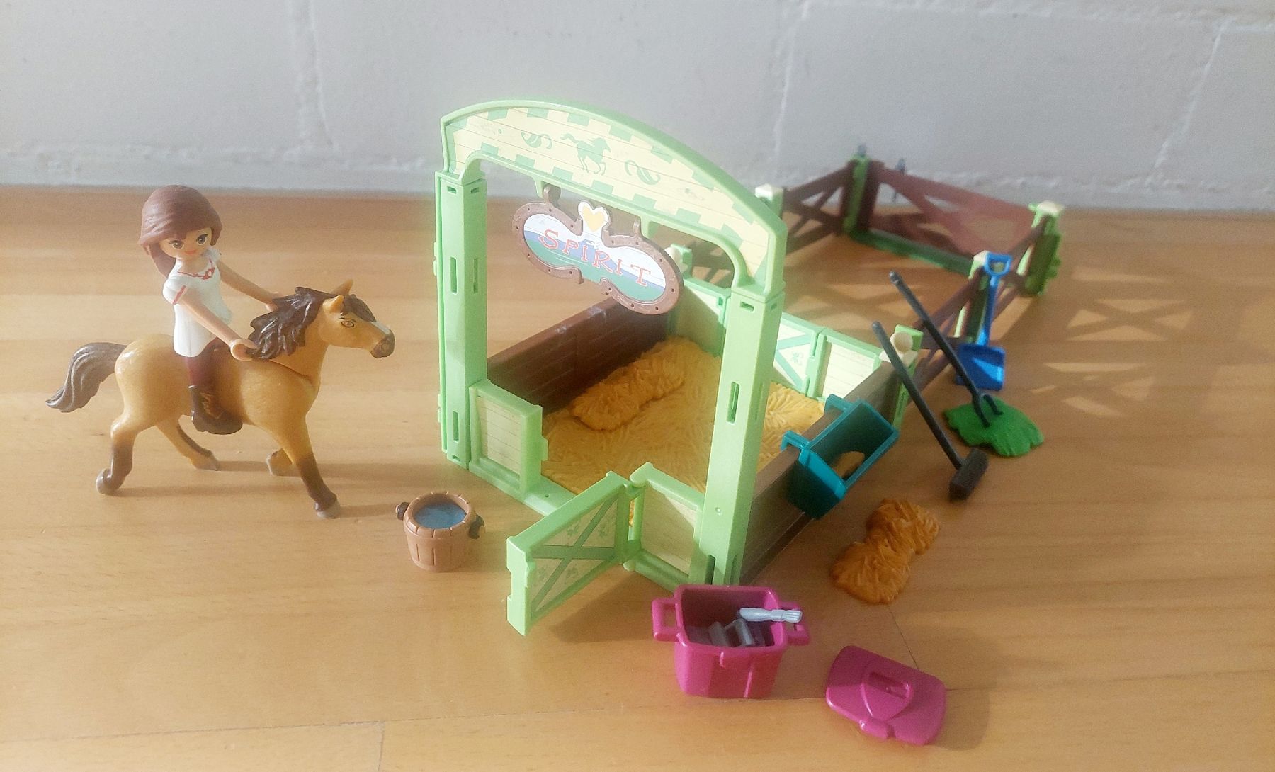 Playmobil Giocattoli: Playmobil Spirit Pferde Set – Usato da Wermatswil venduto da MamaBee