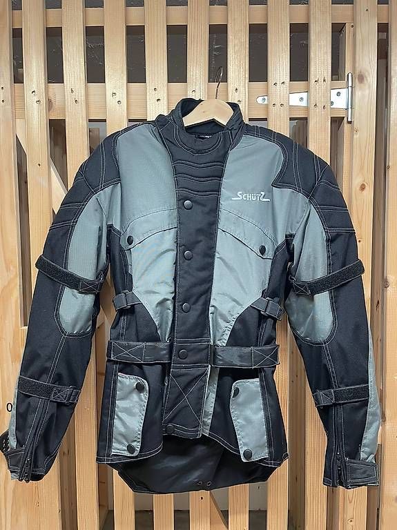 Giacche: Giacca da moto con protezioni – Nuovo e nell'imballaggio originale da Cadenazzo venduto da ero_n8hr