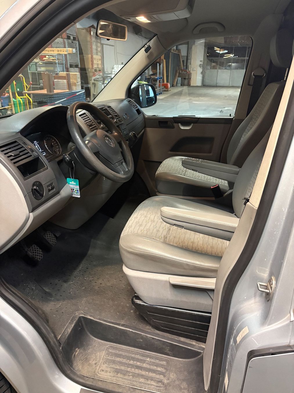 VW Automobili: VW T5 frisch ab MFK – Usato da Huttwil venduto da Matu123 9