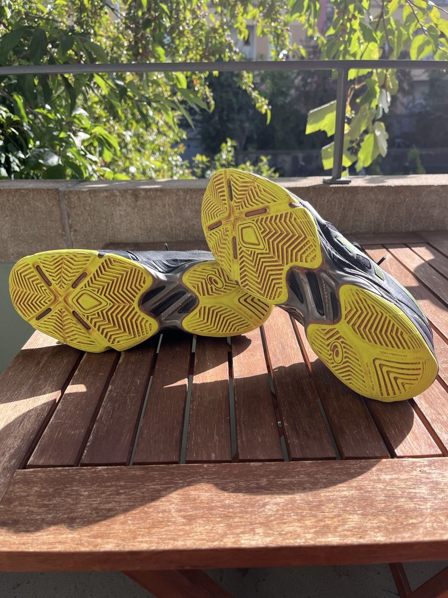 Asics Scarpe da uomo: Asics Blade FF Hallenschuhe, Grösse 41.5 – Usato da Bern venduto da patrickpfaeffli 1