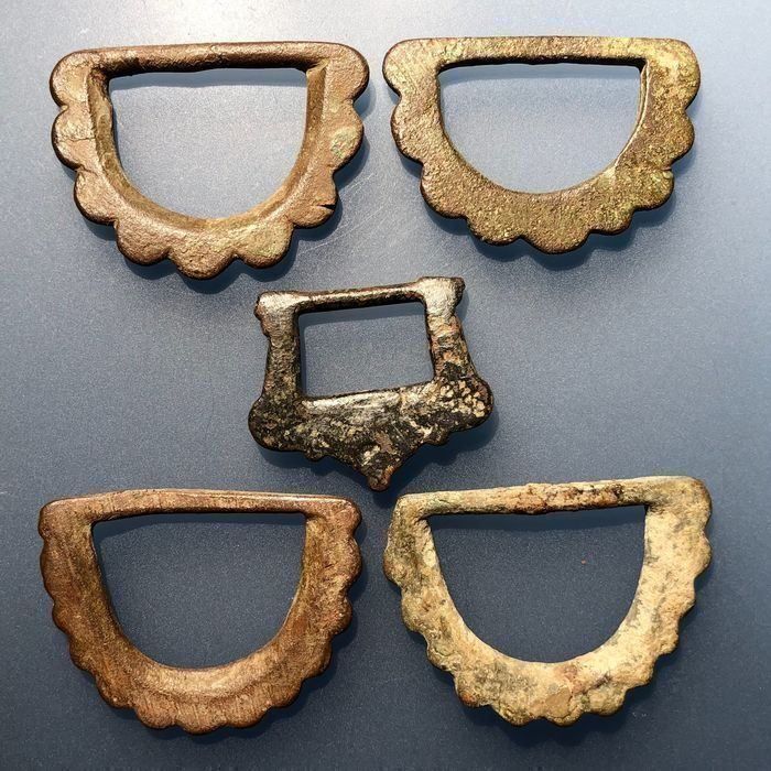 Fibbie per cinture: Mittelalterliche Bronze Schnalle – Nuovo (secondo la descrizione) da Lausanne venduto da bibiczh 1